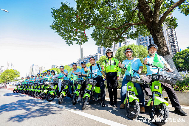 共享電單車(chē)固然便捷，但規(guī)范問(wèn)題也需重視